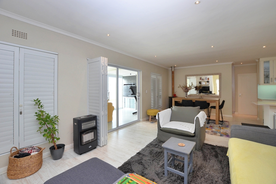 3 Bedroom Property for Sale in Sunningdale Western Cape
